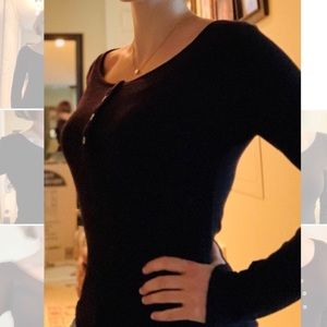 Long sleeve 3 button black shirt